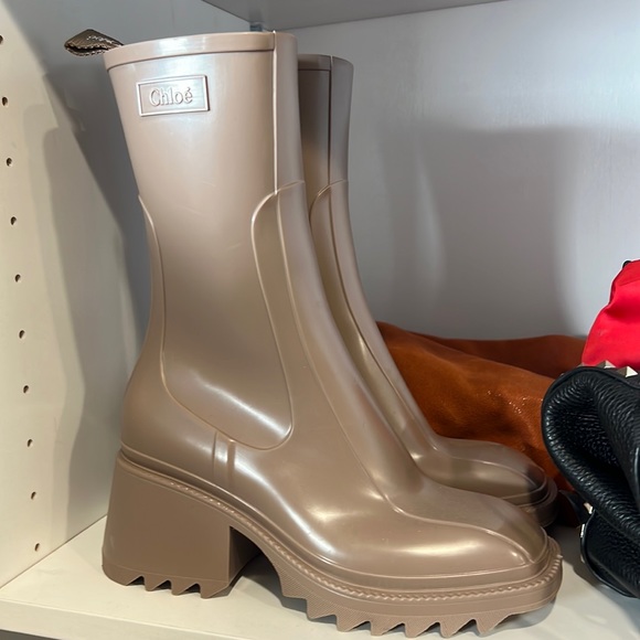 Chloe boots - Picture 2 of 8